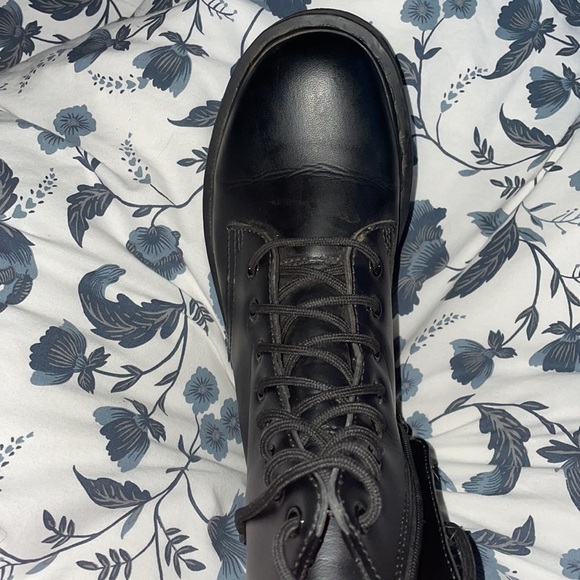 Vegan Doc Marten Platform boots - Picture 4 of 4